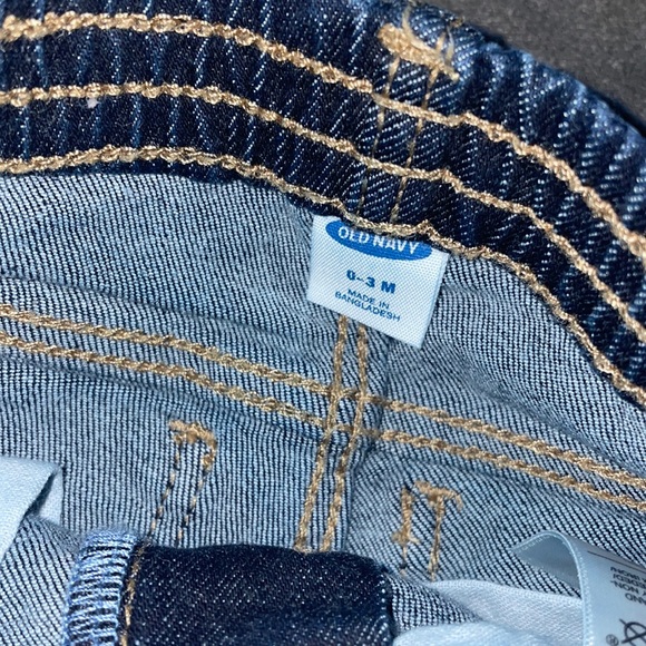 Old navy Baby Jeans - Picture 3 of 3